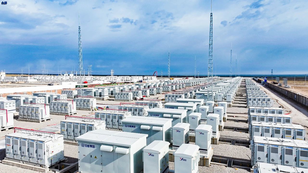 Energy storage microgrid case